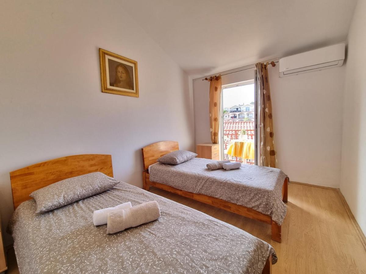 Rooms Slavica Okrug Gornji Exterior photo